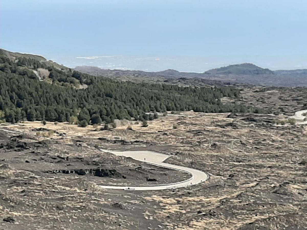 Отель Etna Relax Николози Экстерьер фото